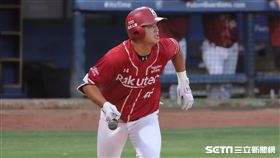 ▲樂天桃猿一壘手楊瑞承中外野一壘安打帶有1分打點。（圖／記者劉彥池攝影）