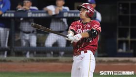 ▲樂天桃猿三壘手林立敲出本季第23轟。（圖／記者劉彥池攝影）