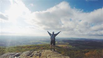 牛年生肖總運3／51歲豬事業貴人多