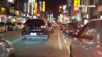 中秋出遊潮　花蓮東大門夜市人潮爆滿