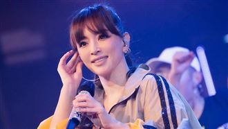 濱崎步驚傳過敏性休克　演唱會急取消
