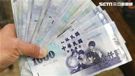 新台幣、千元,紙鈔,鈔票(圖／記者邱榮吉攝影)