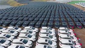 別人家的老闆！中秋豪砸21億送4116輛車　員工超爽的（圖／翻攝自微博）