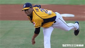 ▲中信兄弟先發投手米蘭達。（圖／記者劉彥池攝影）
