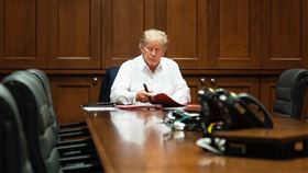 川普(圖/翻攝自伊凡卡推特)