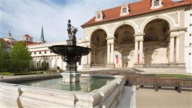 捷克日前舉行參議院改選和地方選舉，結果上月訪台的議長維特齊所屬的人民民主黨大有斬獲。圖為捷克參議院。（圖取自facebook.com/Senat.cz）