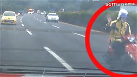 國道,機車,蛇行,叼菸,挑釁