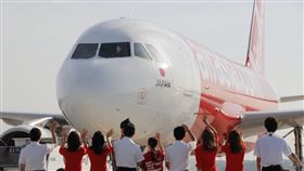 日亞航宣布即日起停止營運。（圖／翻攝自布萊Ｎ機票達人臉書）