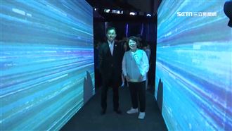 接棒設計展　黃敏惠訪林智堅取經