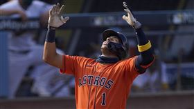 ▲柯瑞亞（Carlos Correa）單場雙響砲，太空人全場擊出16安得10分。（圖／美聯社／達志影像）