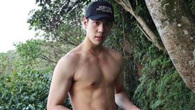 周予天,宮閣,周興哲 IG