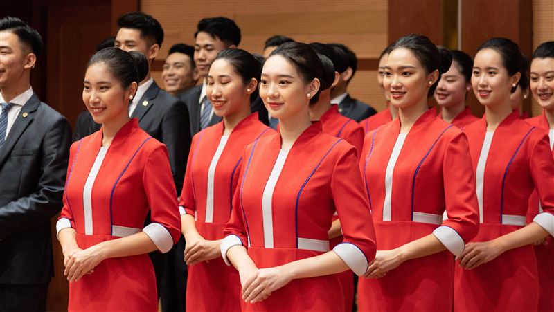 國慶禮賓大使曝光！大眼正妹制服吸睛