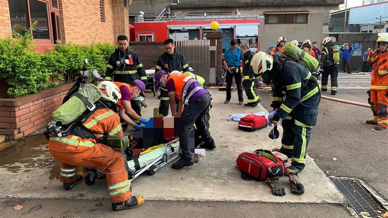 桃園八德1工廠宿舍竄火　2工人送醫