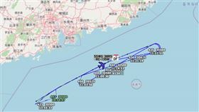 美軍來幫忙？傳共機再度擾台，美電偵機畫「防線」路徑曝光（圖／翻攝推特帳號「Tokyo Radar」）