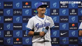 ▲富邦悍將外野手林哲瑄敲出逆轉3分砲獲選單場MVP。（圖／記者劉彥池攝影）