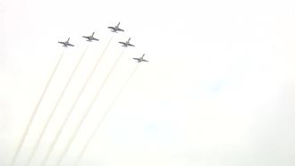 F-16戰機震撼預演　民眾卡位搶拍