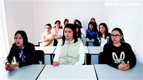 ▲校園處處可見打扮時髦女大學生（示意圖）（圖／pixabay）