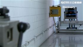 生活知識王！陶瓷馬克杯不只裝咖啡　還能做防彈衣？（圖／Discovery頻道）