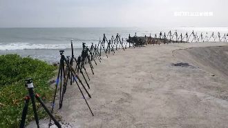 國慶焰火周六登場！四草大橋排滿腳架