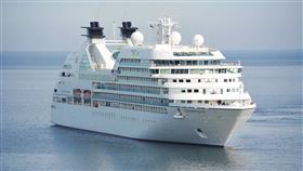 武漢肺炎爆發至今，疫情仍持續延燒，過往備受歡迎的郵輪旅遊，也因接連爆發海上疫情，全球豪華郵輪業走入停航寒冬。（圖／翻攝自Pixabay）