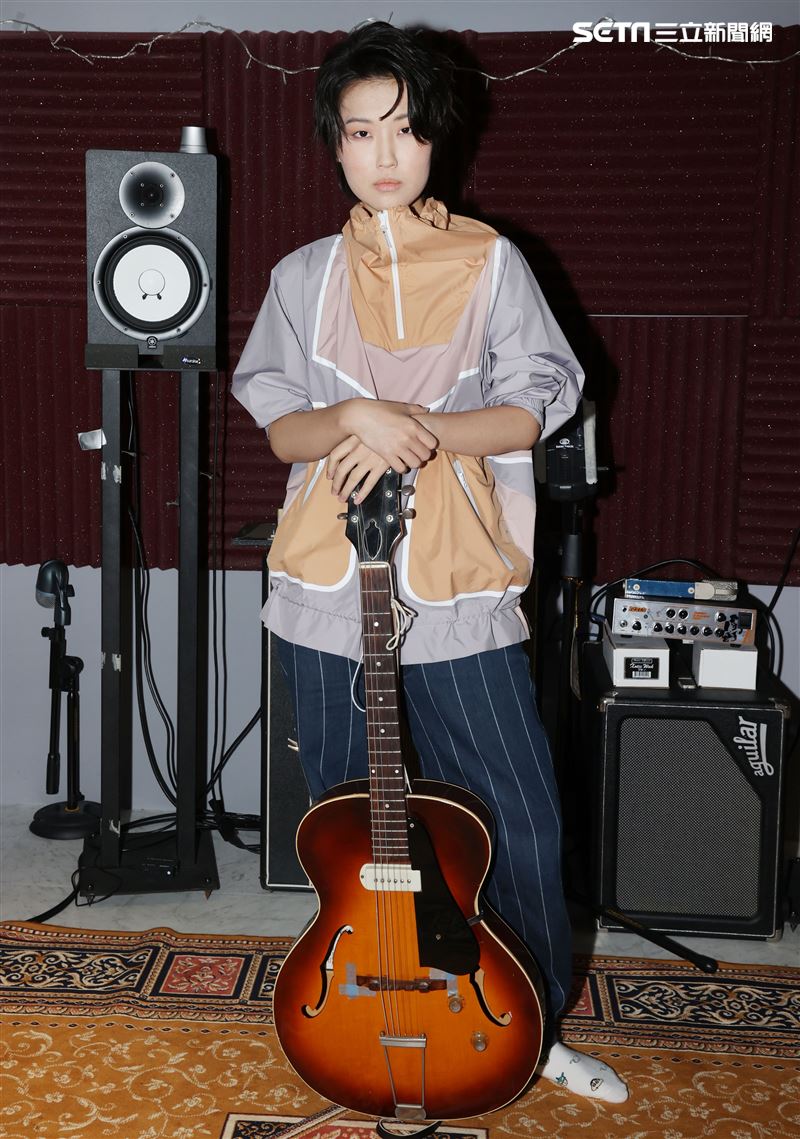 陳央三立新聞網專訪。（記者邱榮吉/攝影）