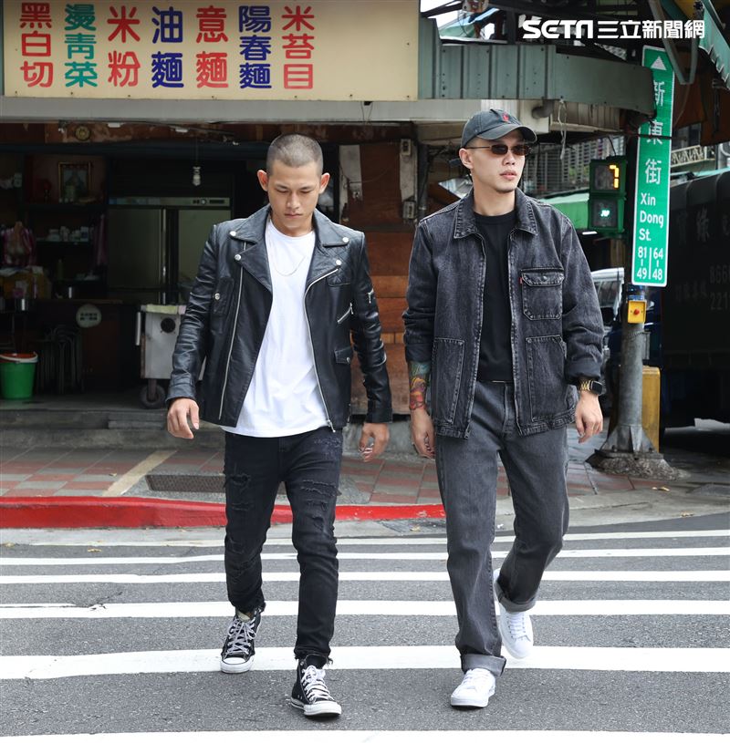 草屯囝仔三立新聞網專訪。（記者邱榮吉/攝影）