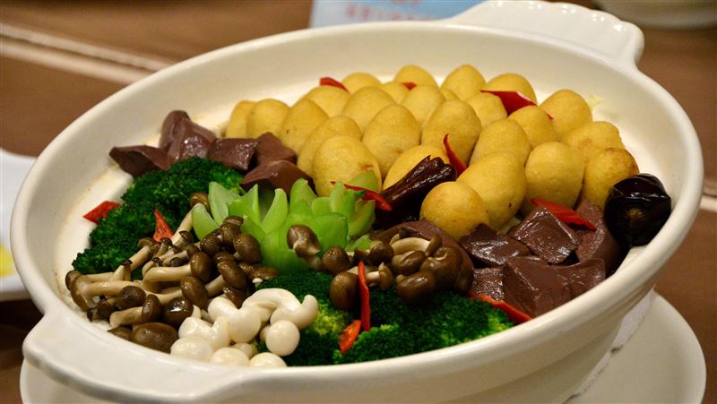 老街美景佐手路菜　舌尖嚐好滋味