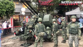 直擊／超罕見！空軍35快砲現身新北
