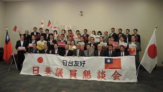 謝長廷唐鳳拍國慶影片　分享台日情誼