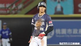▲樂天桃猿外野手陳晨威完成單季40盜。（圖／記者劉彥池攝影）