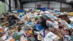 英國男網購18年包裹塞滿屋子（圖／翻攝自Unique Auctions推特）