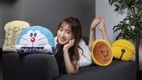 速食店推出4款超萌限量哆拉A夢抱枕。（圖／業者提供）
