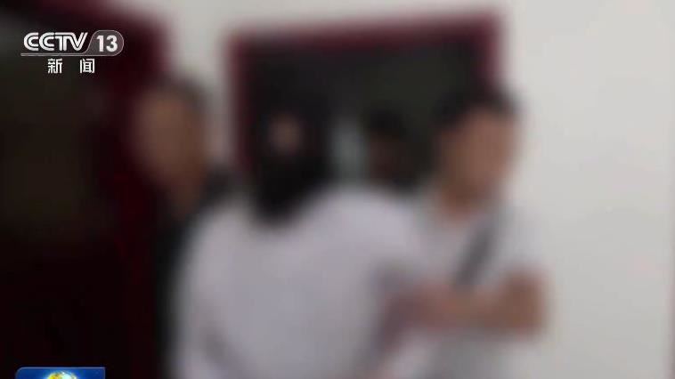 央視報導逮捕台灣間諜　上銬畫面曝光