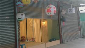 台南神轎老匠師辭世曾獲全球中華文化藝術薪傳獎的府城傳統工藝匠師、「永川大轎」創立者王永川於11日下午過世，享壽89歲。位於台南市神農街的工作坊12日暫停業務，處理相關事宜。中央社記者楊思瑞攝  109年10月12日