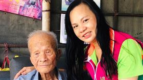 彰化議員賴清美人瑞父親過世　請副總統喝茶成遺憾彰化縣議員賴清美（右）的103歲人瑞父親賴不甜（左）11日過世，賴清美說，父親原本很期待20日與副總統賴清德的第一次見面，直說要泡茶請副總統喝，如今成為遺憾。（賴清美提供）中央社記者蕭博陽彰化縣傳真　109年10月11日