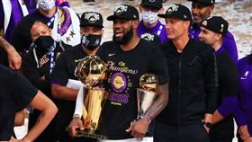 NBA／總決賽MVP！詹皇寫新紀錄
NBA,總冠軍,洛杉磯湖人,LeBron James,總決賽MVP
翻攝自NBA官方推特