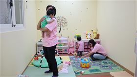 花蓮社福中心11月開辦定點臨托花蓮市社會福利服務中心提供綜合福利諮詢及脆弱家庭服務，也規劃空間給予家長育兒支持與喘息協助，將於11月開辦「定點臨托」，由專責托育人員提供6個月至6歲幼童臨時托育服務。中央社記者李先鳳攝　109年10月12日
