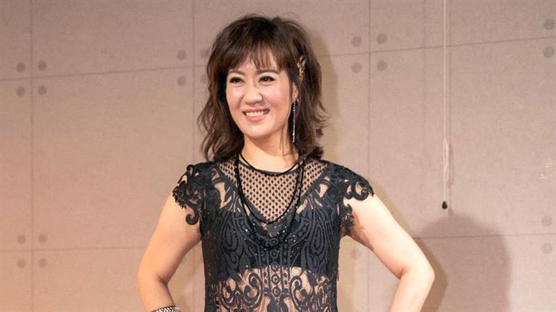 女星狂瘦16公斤　驚爆腦下垂體腫大