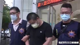 新北卓姓工廠小開為了販毒改槍，還在廠房公然試槍。（圖／翻攝畫面）