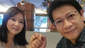 體育主播徐展元跟老婆、前美女主播谷懷萱／臉書
