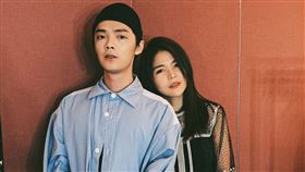 寰亞新人曾柏鈞力邀師姊邱詩凌合作新曲大玩手偶戀
寰亞唱片提供