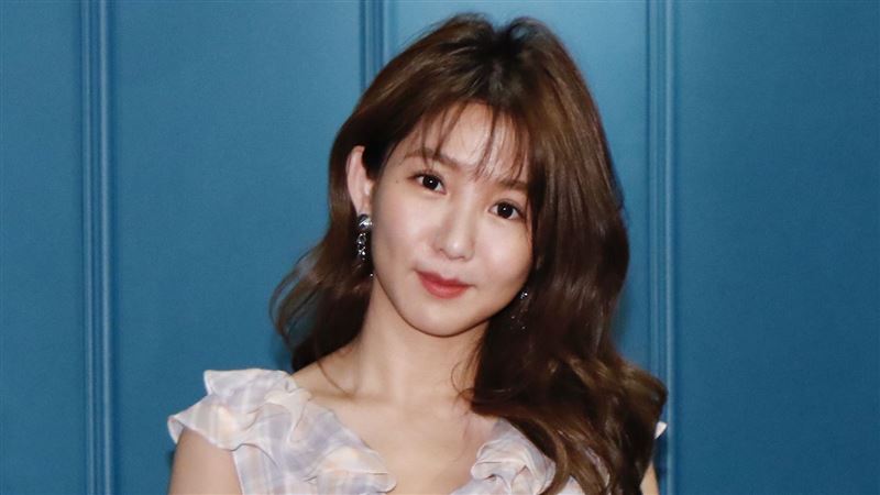 入戲深硬要打卵針　郭書瑤求子淚崩了