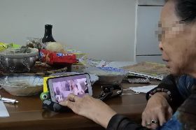 90歲老母視訊探監流下感動淚