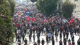 泰國民眾上街高喊口號 表達對政府不滿