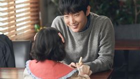 《惡之花》李準基 LINE TV提供