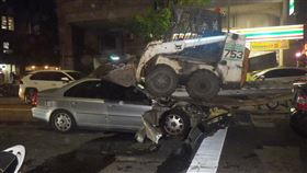 左營,博愛路,車禍,瑞典戰車