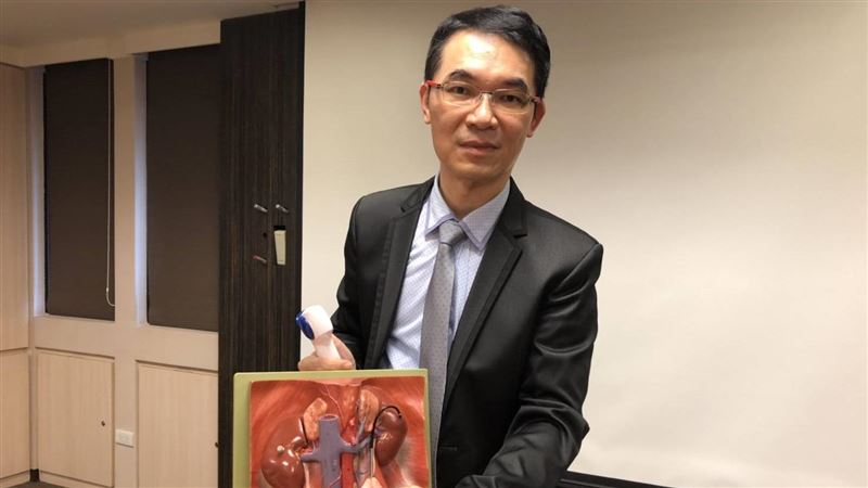 棘手鹿角狀腎結石　3次體外震波完碎