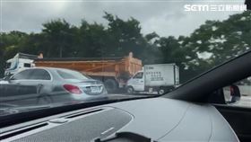 國道,砂石車,卡車尾,新北,翻攝畫面