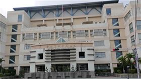 台南市衛生局,持刀,揮舞,