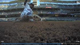 ▲大聯盟季後賽嘗試在壘包裝攝影機。（圖／翻攝自MLB官網）